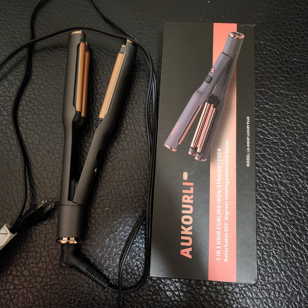 Black and Gold 3-in-1 Hair Curler and Straightener